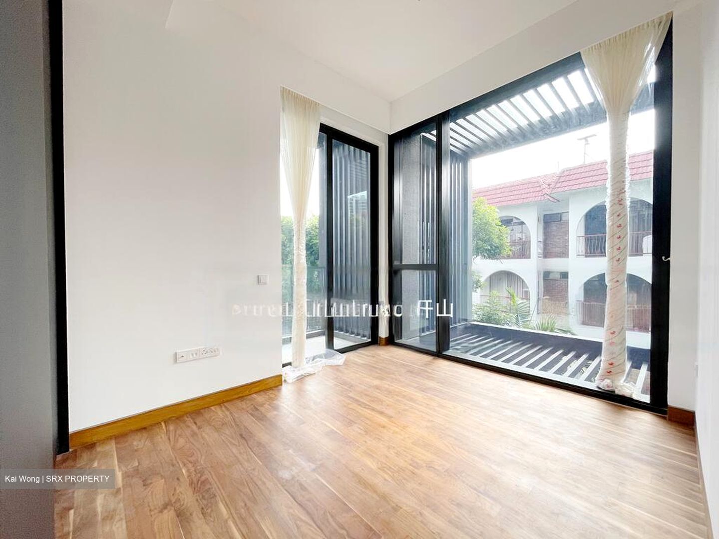 Jervois Privé (D10), Apartment #423822601